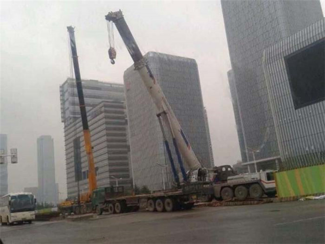 永兴县25吨吊车能吊多重设备？